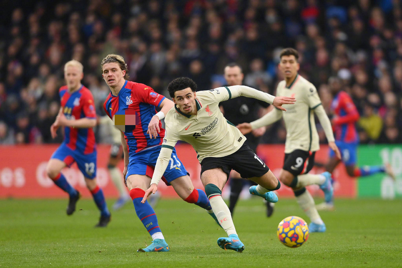 足球世界中 足球世界中